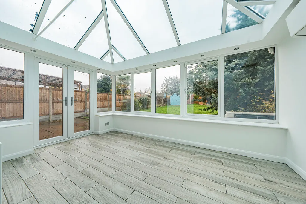St. Marys Road, Denham, UB9, photo 27