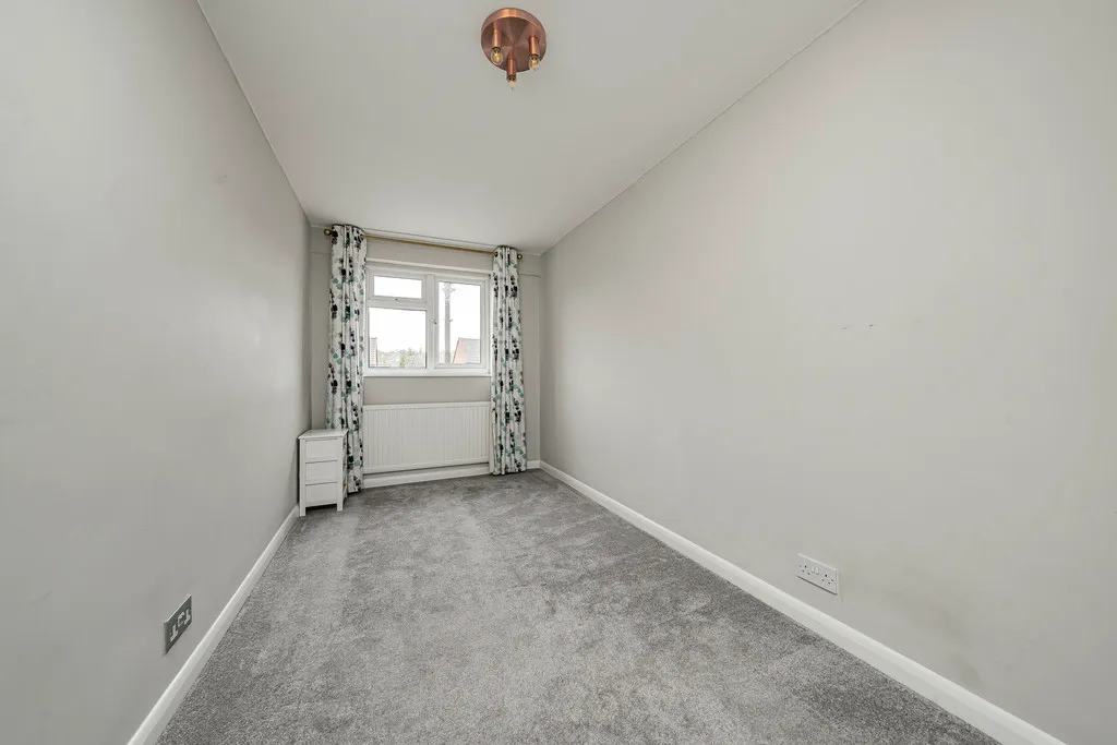 St. Marys Road, Denham, UB9, photo 16