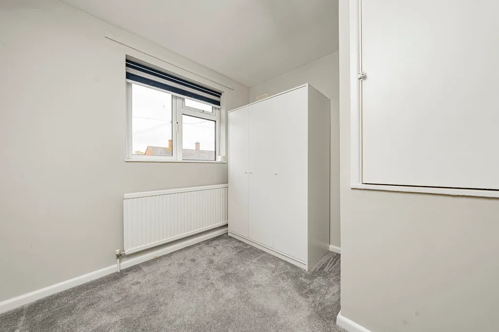 St. Marys Road, Denham, UB9, photo 18