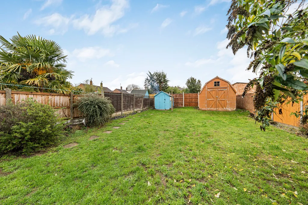 St. Marys Road, Denham, UB9, photo 4
