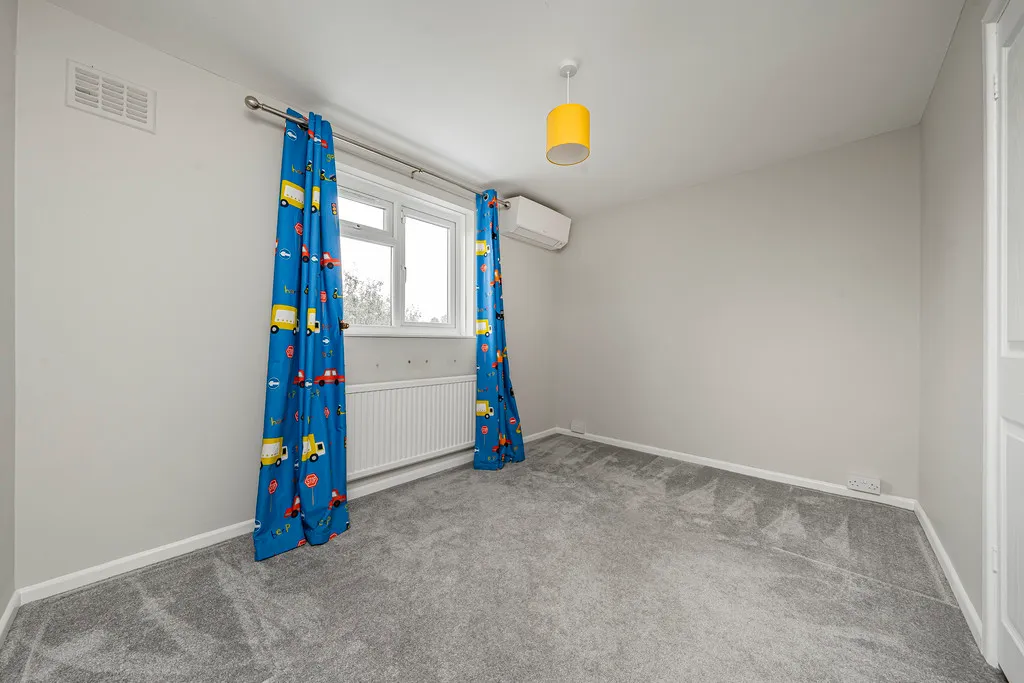 St. Marys Road, Denham, UB9, photo 34