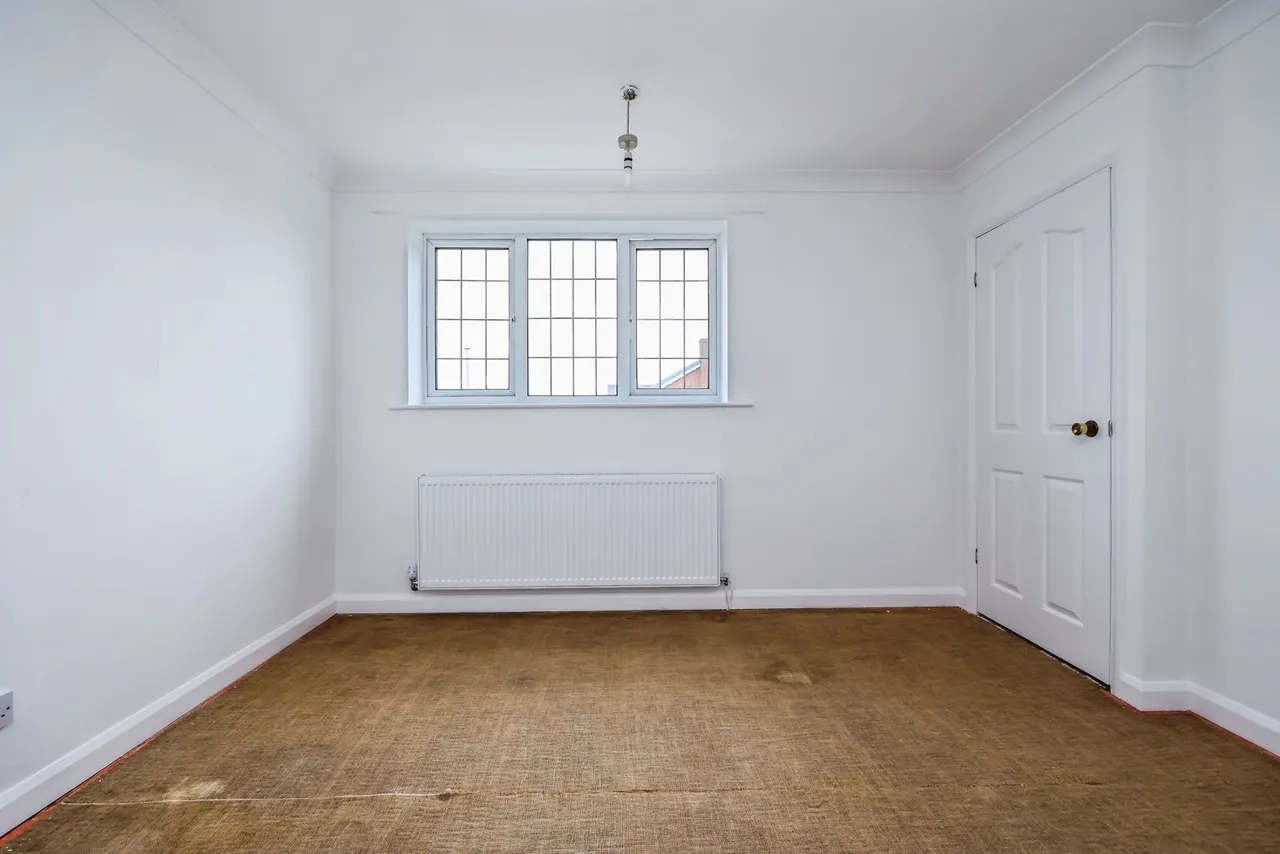 Cranbourne Grove, Hucknall, Nottingham, Nottinghamshire, NG15, photo 14
