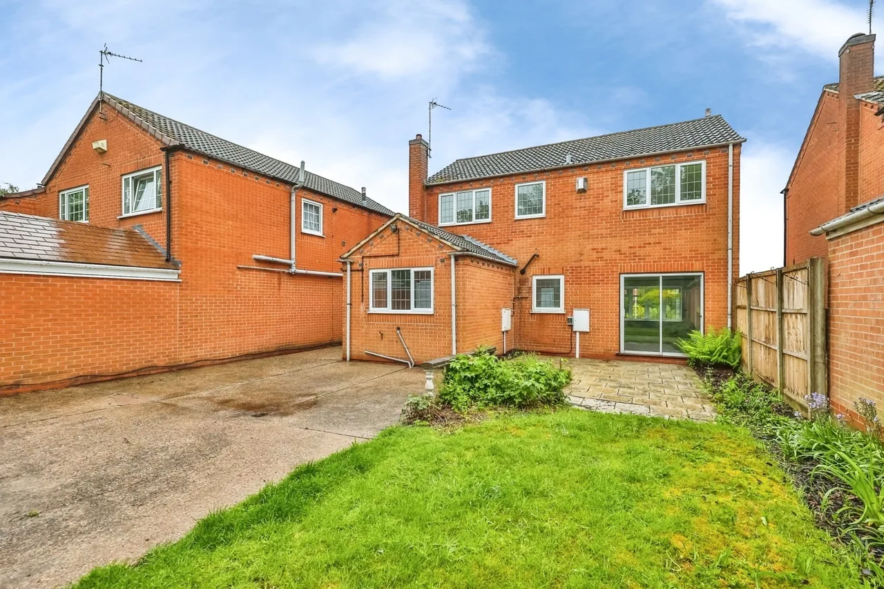 Cranbourne Grove, Hucknall, Nottingham, Nottinghamshire, NG15, photo 17