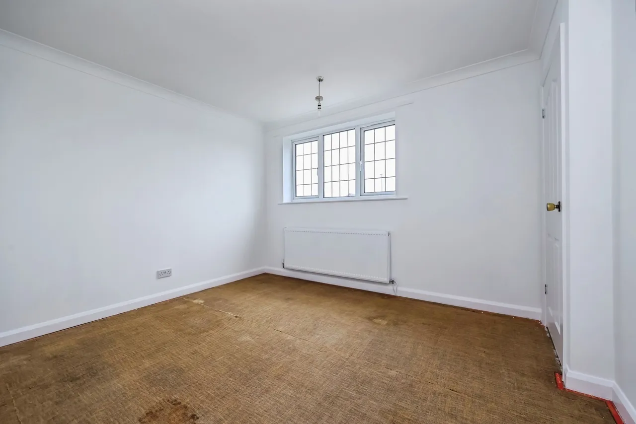 Cranbourne Grove, Hucknall, Nottingham, Nottinghamshire, NG15, photo 13