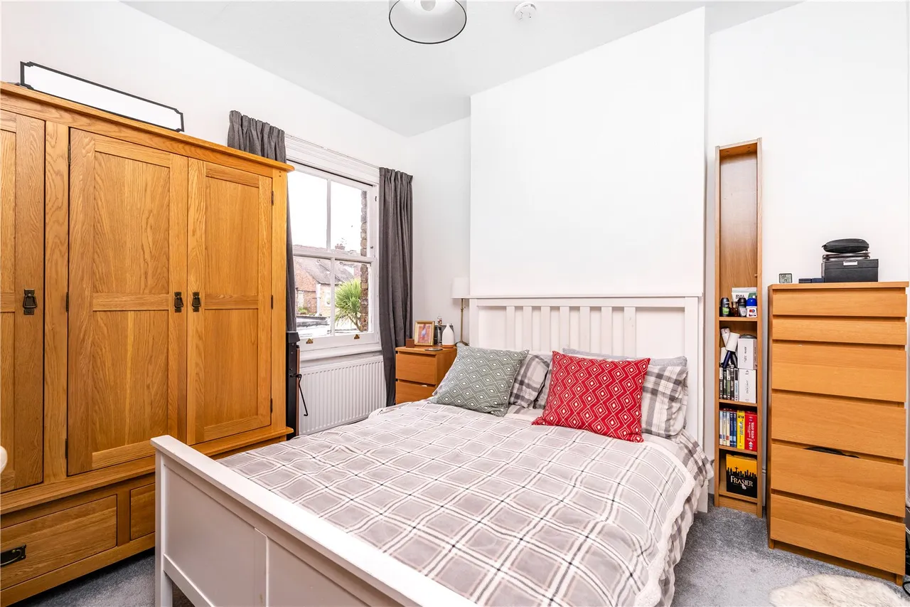 Oldfield Road, Hampton, TW12 2AE, photo 10