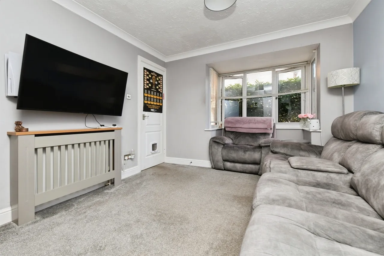 1 bed house for sale — Falcon Fields, Maldon