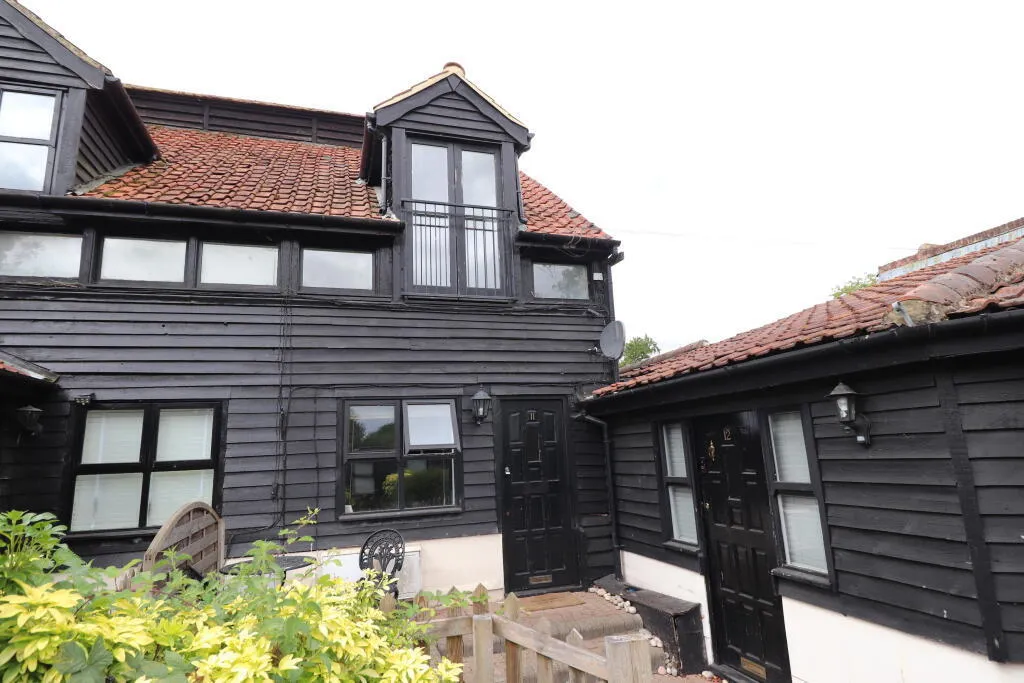 Coxtie Green Road, Navestockside, CM14, photo 8