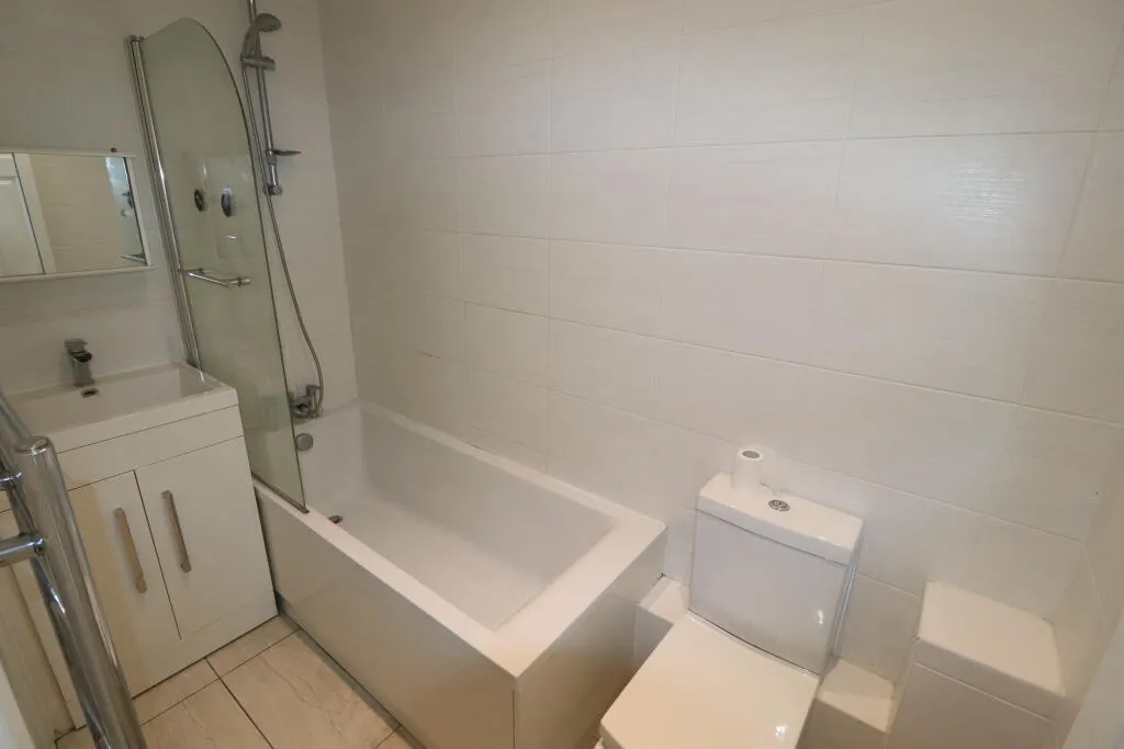 Coxtie Green Road, Navestockside, CM14, photo 7