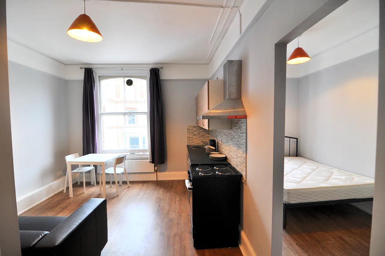 1 bed property to rent, Cheniston Gardens, Kensington, W8