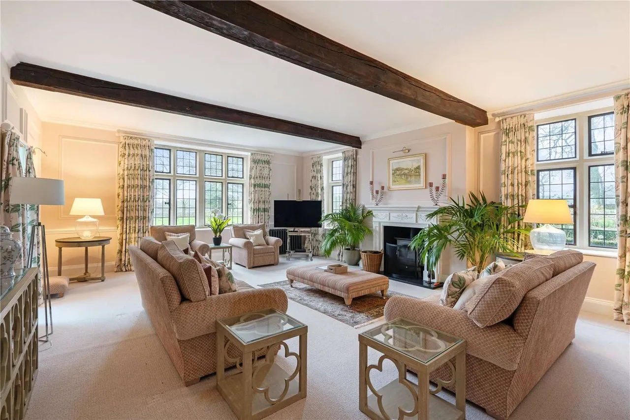 Bagendon, Cirencester, Gloucestershire, GL7 7JF, photo 6