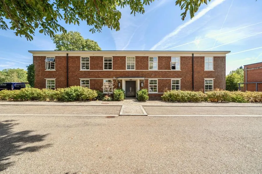 2 bed flat for sale, Trenchard Lane, Bicester, OX27