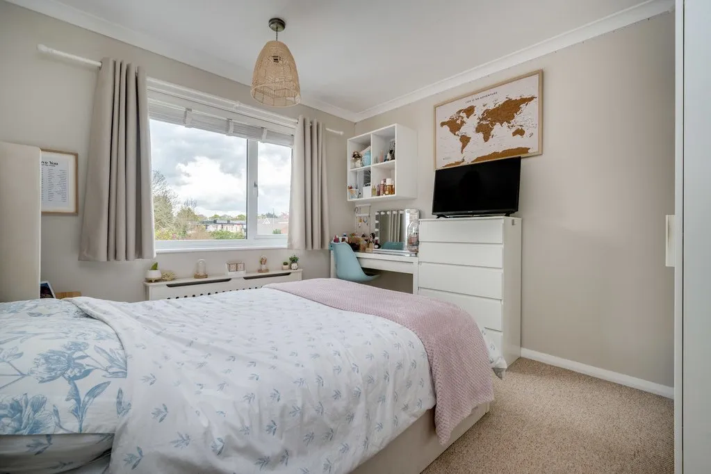 Kingsley Drive, Birkenshaw BD11 2ND, photo 10