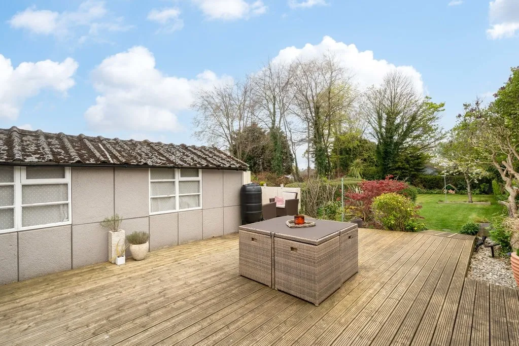 Kingsley Drive, Birkenshaw BD11 2ND, photo 16