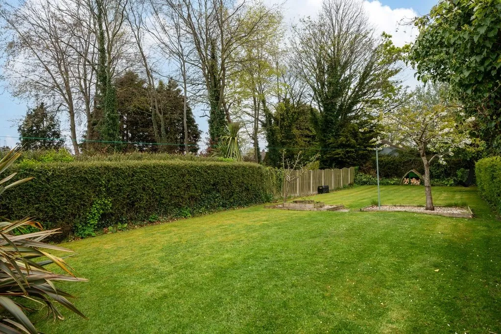 Kingsley Drive, Birkenshaw BD11 2ND, photo 5