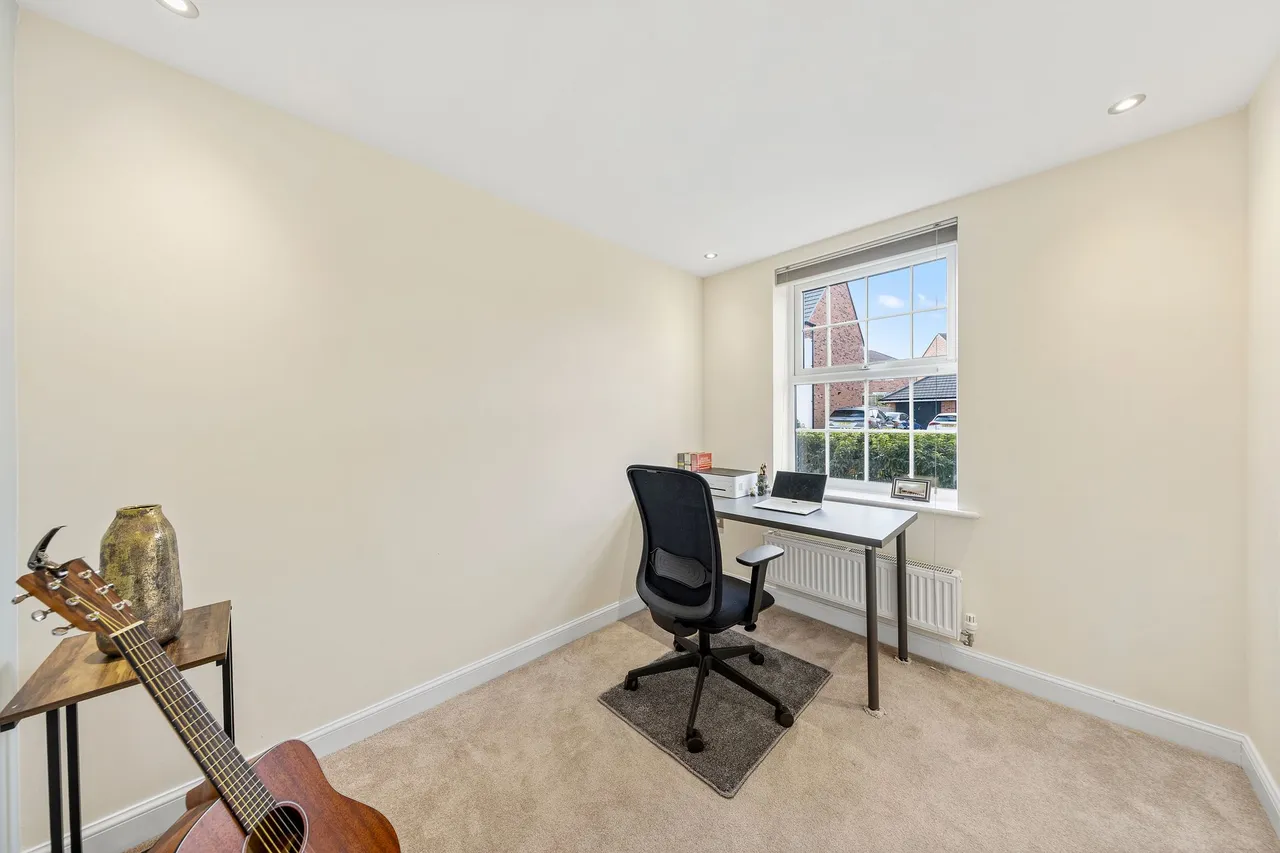 Russet Avenue, Appleton, Warrington, WA4 5RR, photo 9