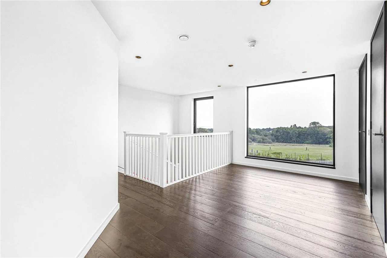 Rosebury Close, Goffs Oak, Waltham Cross, Hertfordshire, EN7 6UZ, photo 16