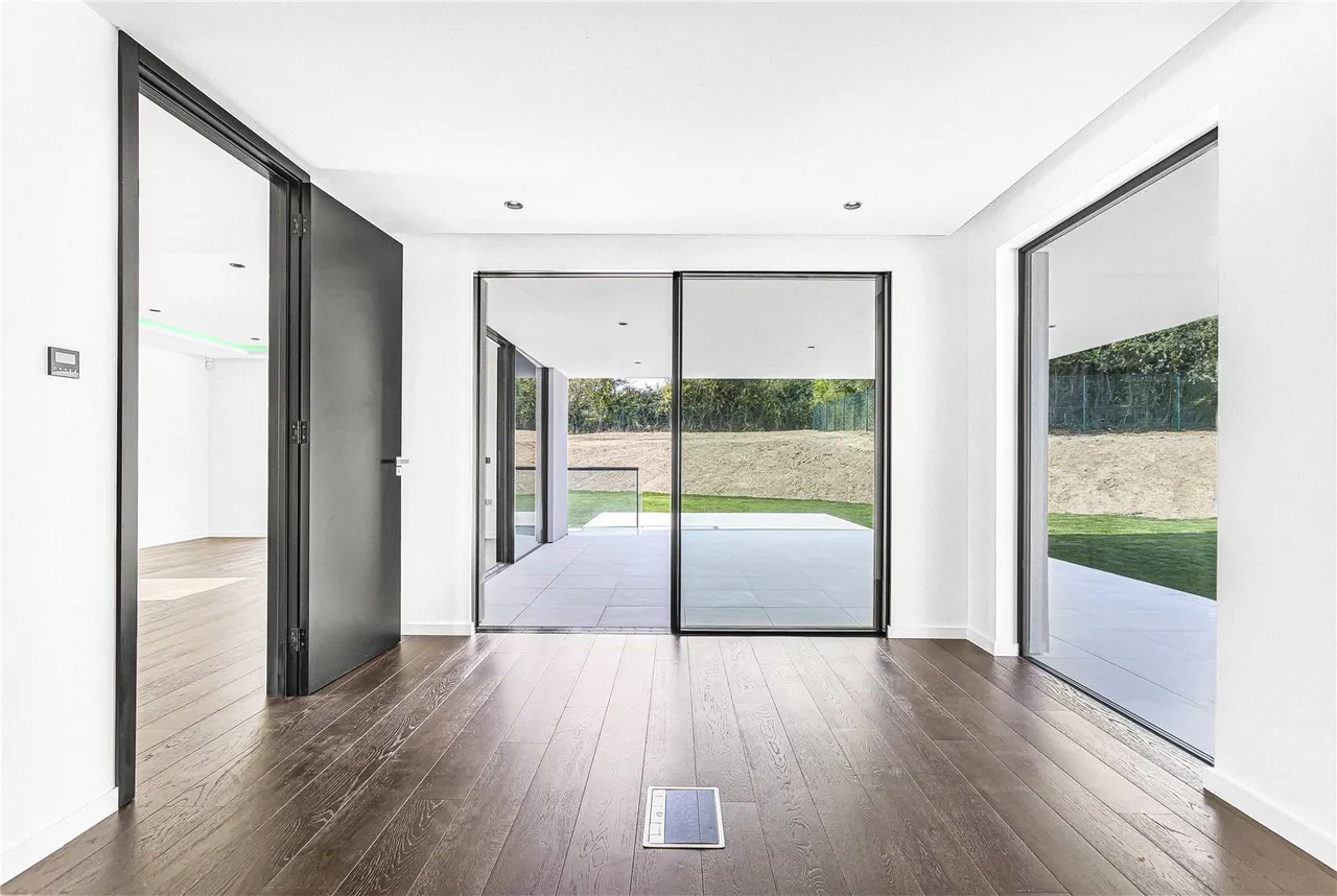 Rosebury Close, Goffs Oak, Waltham Cross, Hertfordshire, EN7 6UZ, photo 11