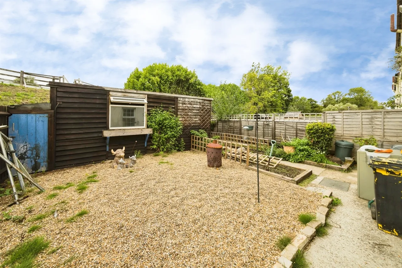Railway Cottages, Sheffield Park, TN22, photo 13