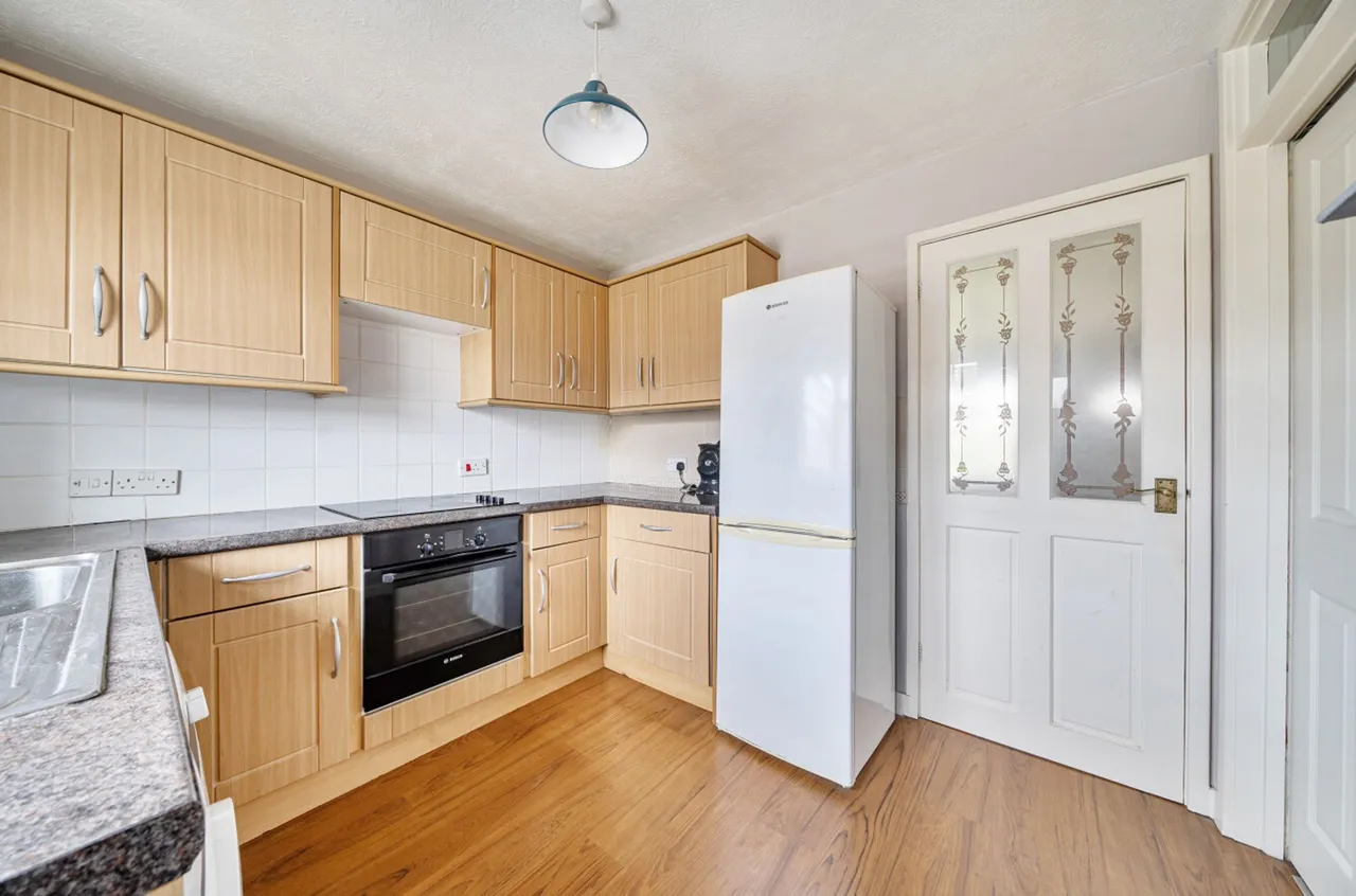 Off Manor Farm Court, Selsey, PO20, photo 7