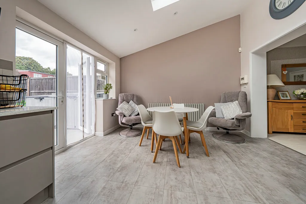Blossom Way, West Drayton, UB7, photo 9