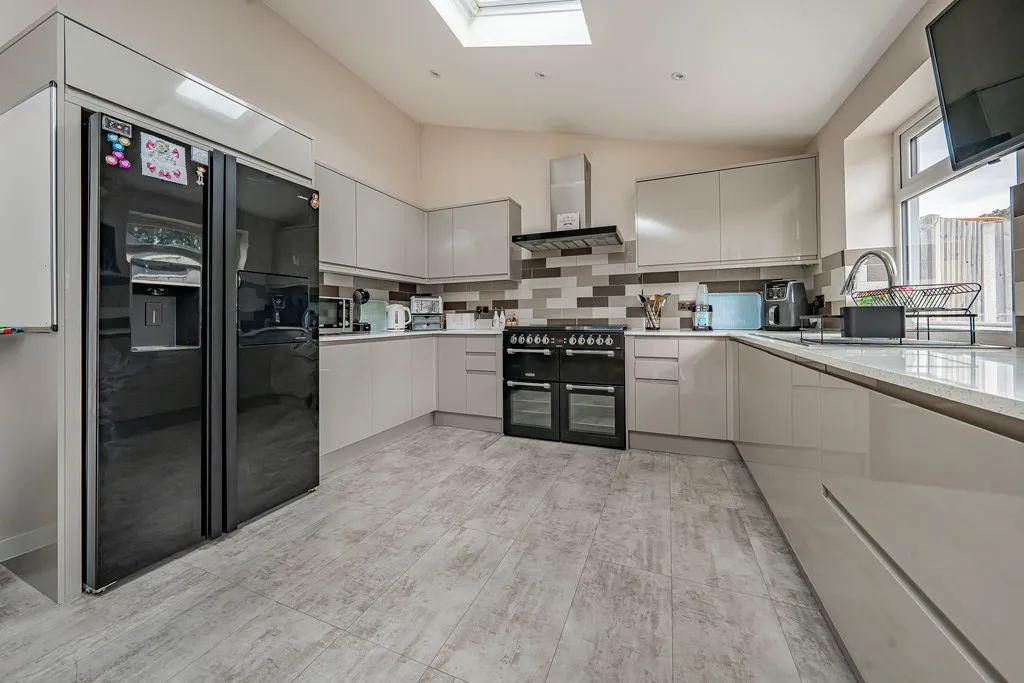 Blossom Way, West Drayton, UB7, photo 7