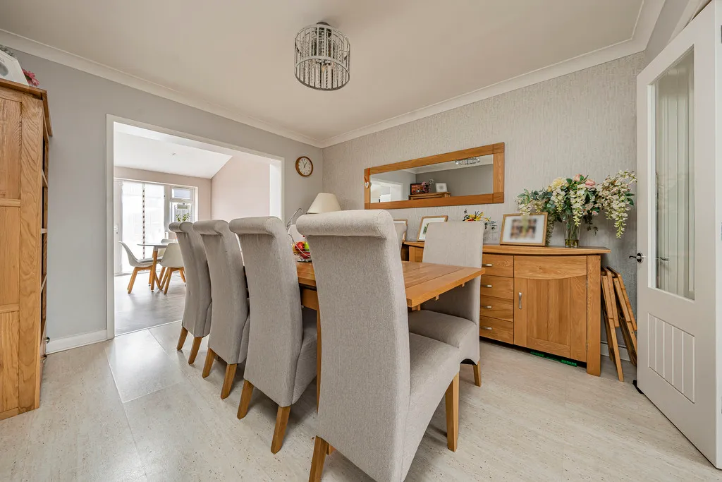 Blossom Way, West Drayton, UB7, photo 27