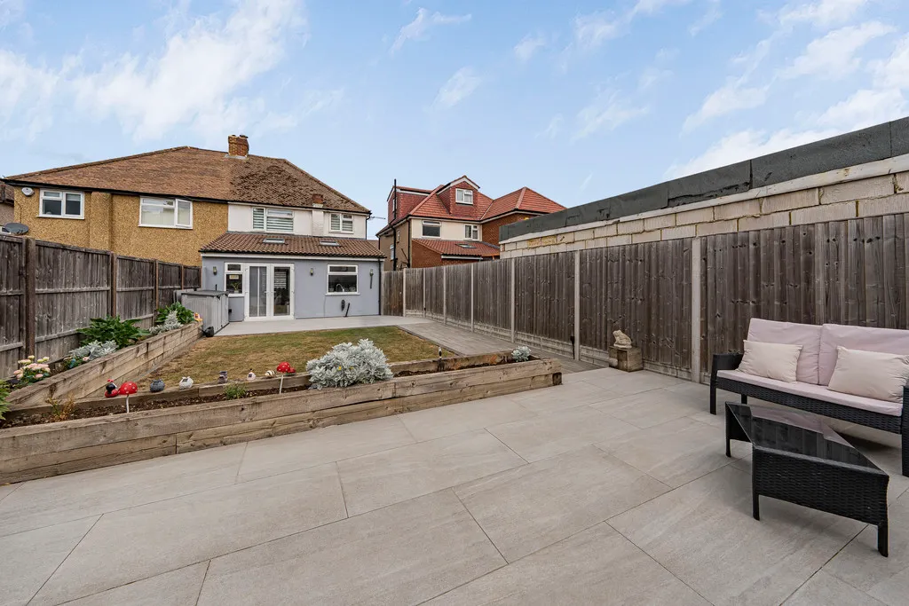 Blossom Way, West Drayton, UB7, photo 32