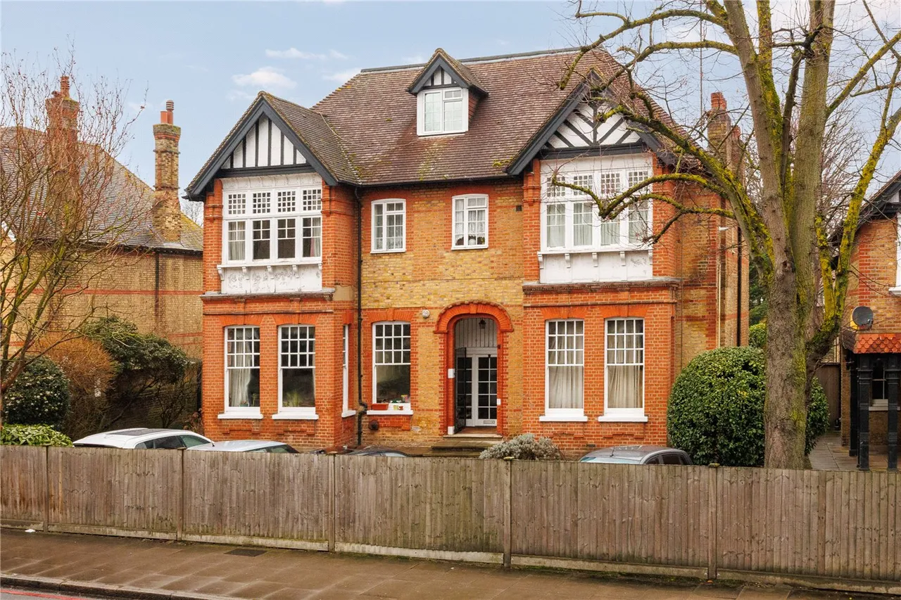 2 bed flat for sale — Upper Richmond Road, London, SW15
