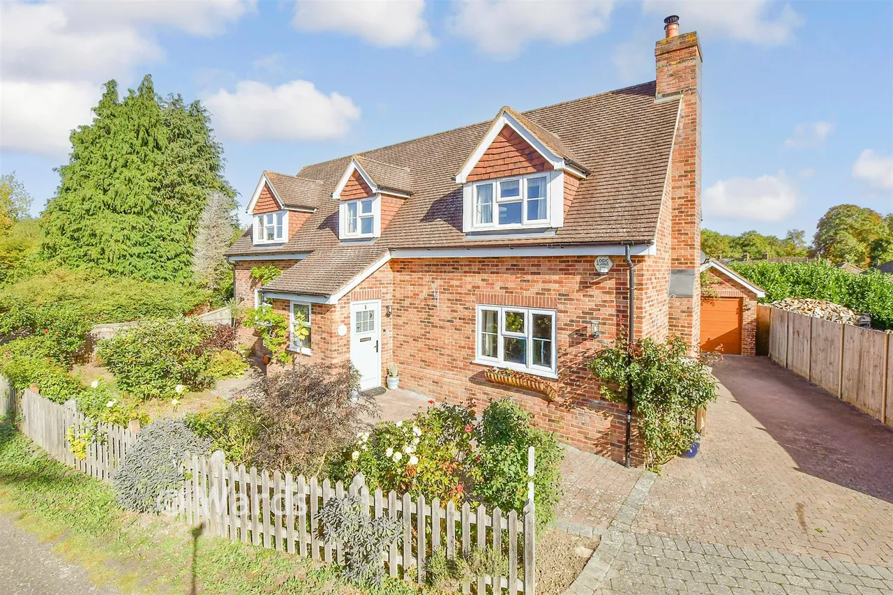 4 bed house for sale, Mill Street, East Malling, ME19