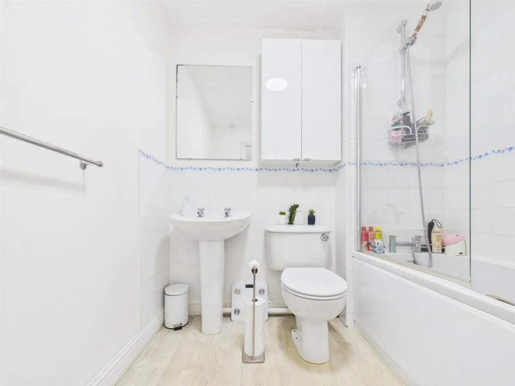 Turnpike End, Aylesbury, photo 9