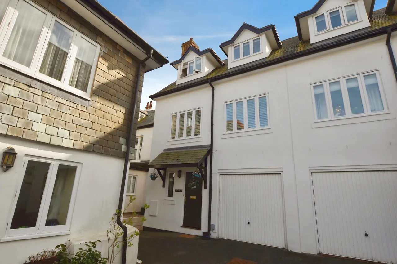 3 bed property for sale, Beach Road, Babbacombe, TQ1