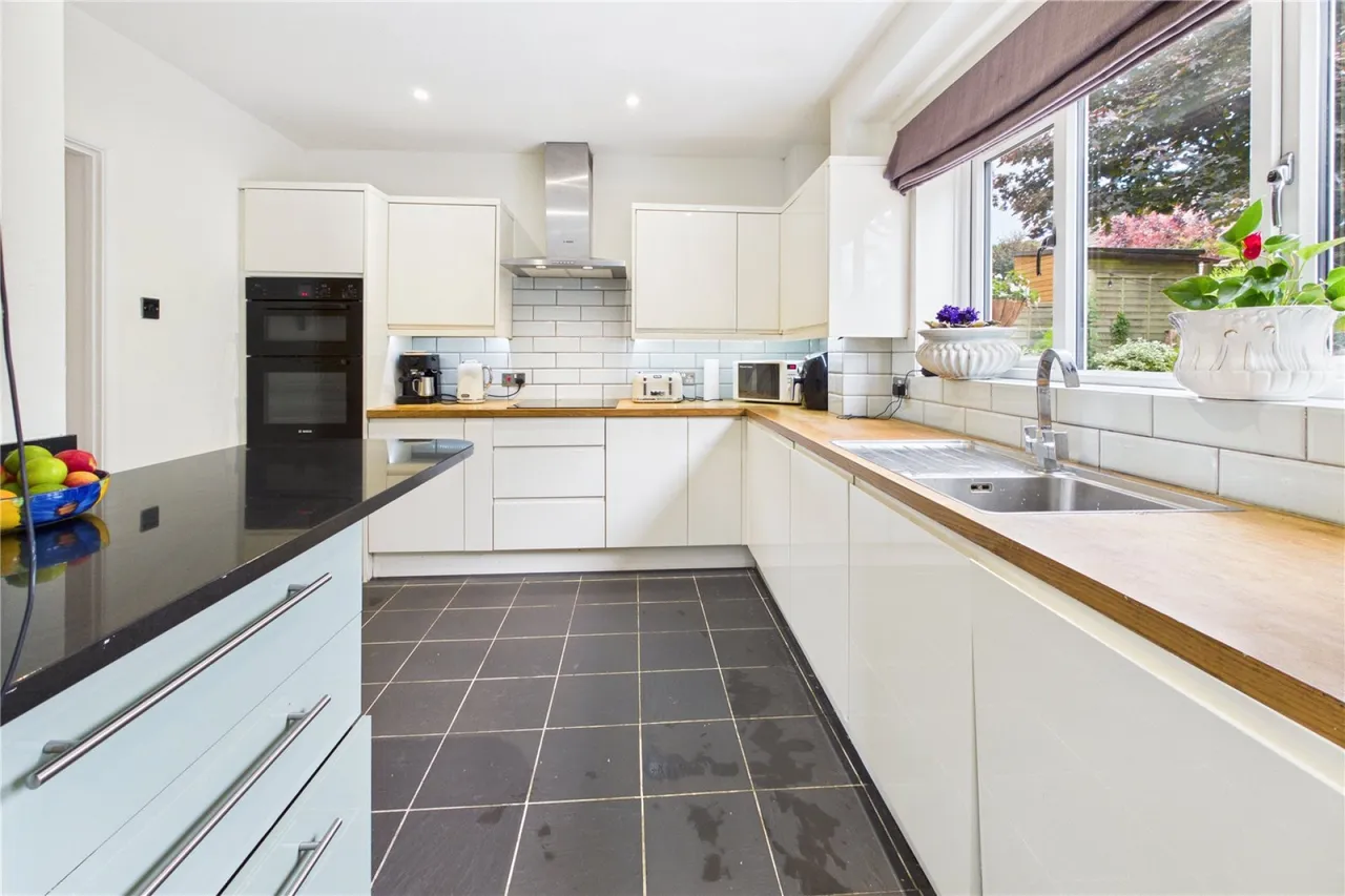 New Road, Newbury, RG14, photo 6