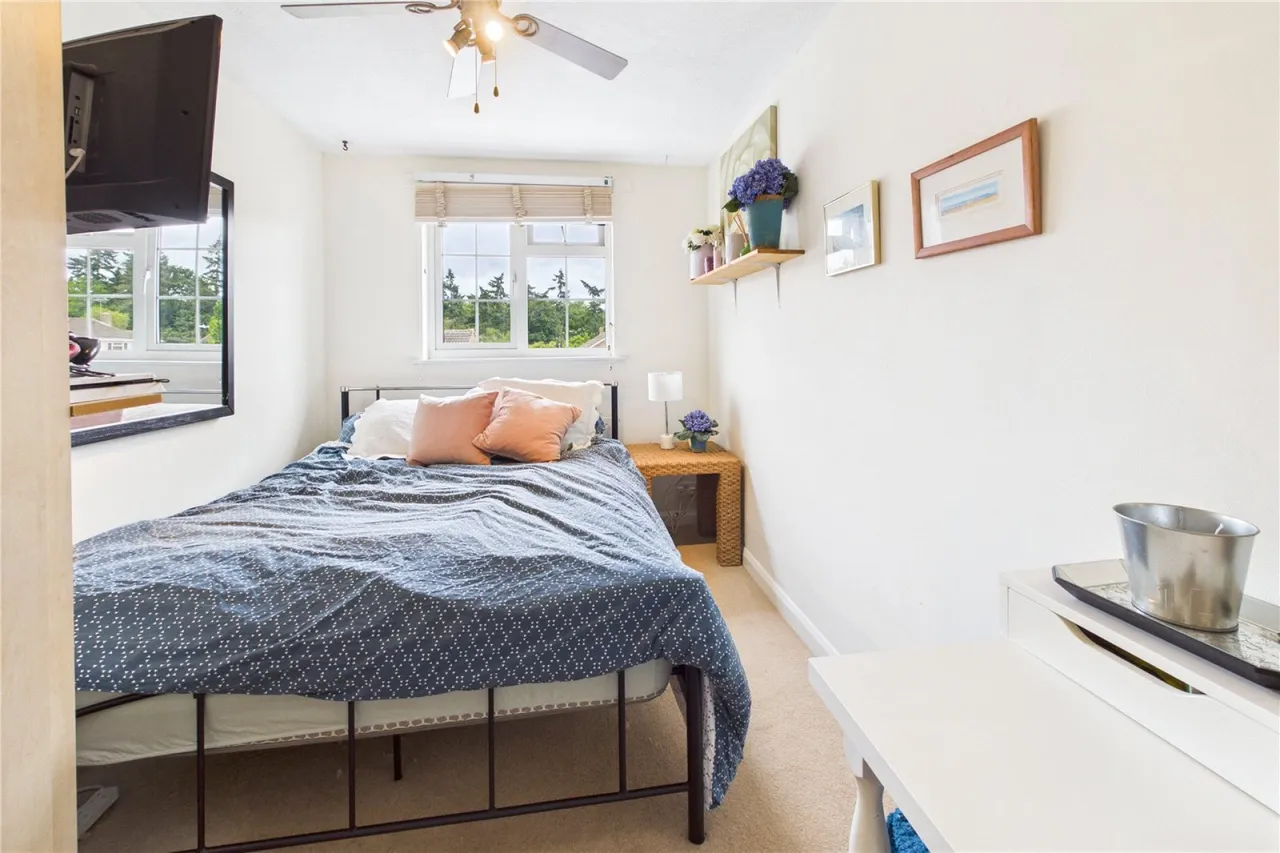 New Road, Newbury, RG14, photo 15