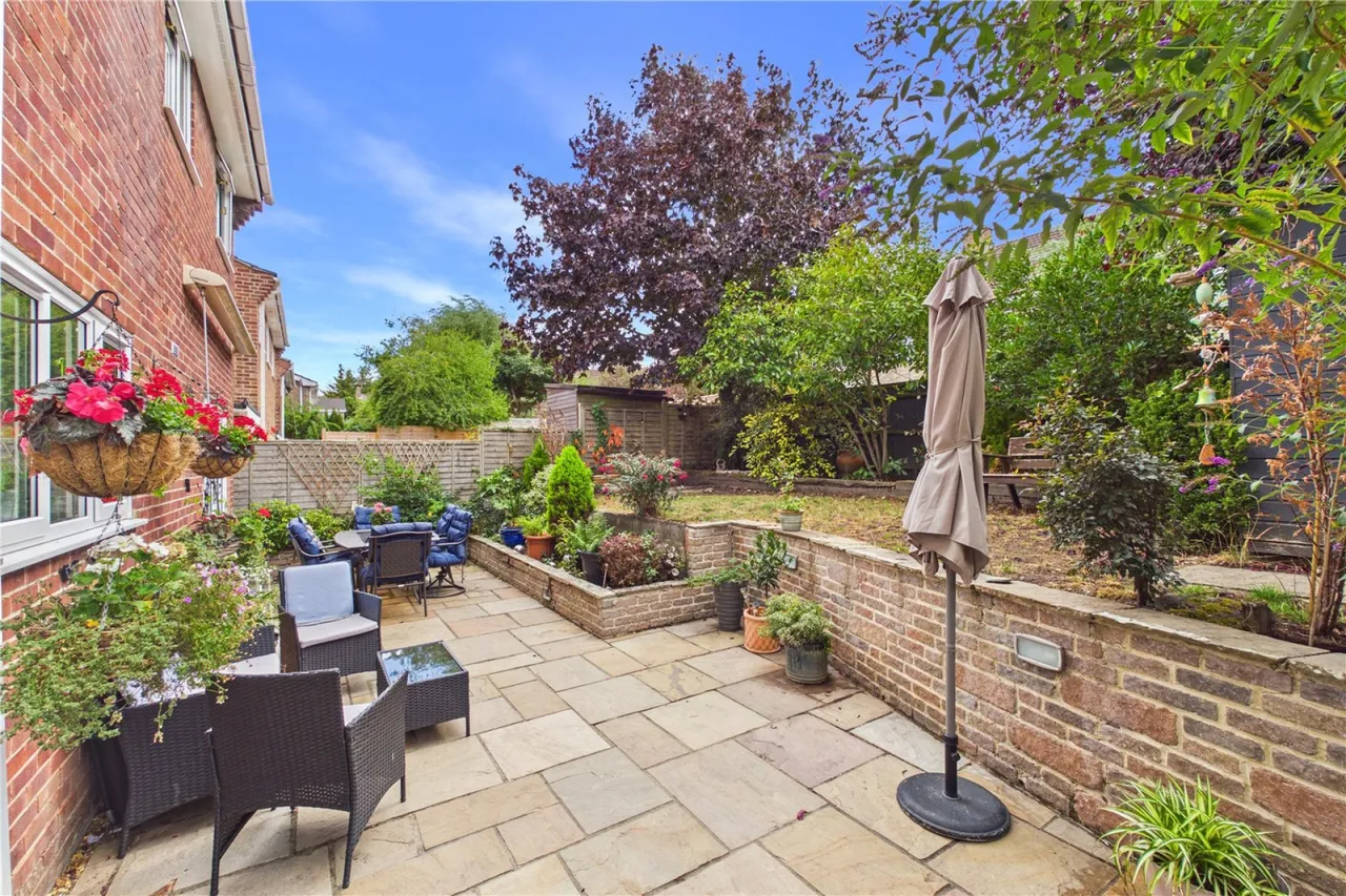 New Road, Newbury, RG14, photo 9