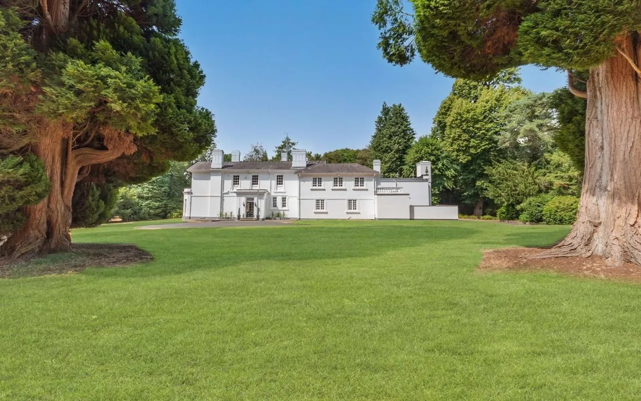 7 bed house for sale — Bridgnorth Road, Stourton, Stourbridge, Staffordshire, DY7 5BJ