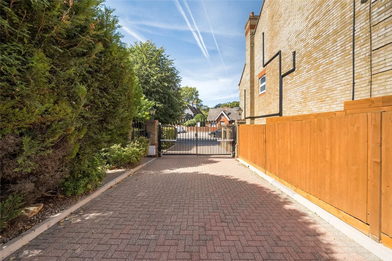 Wellhurst Close, Orpington, BR6, photo 28