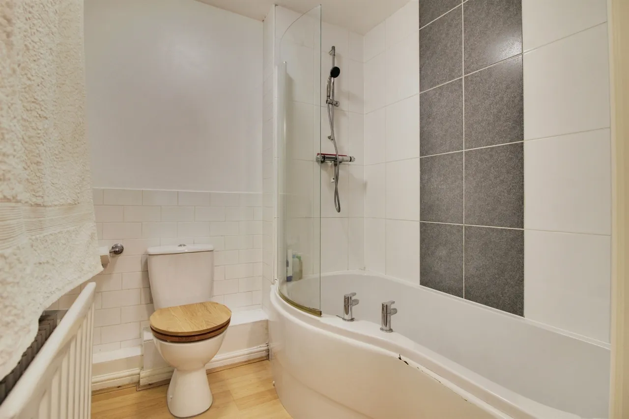 Howlands, Welwyn Garden City, photo 9