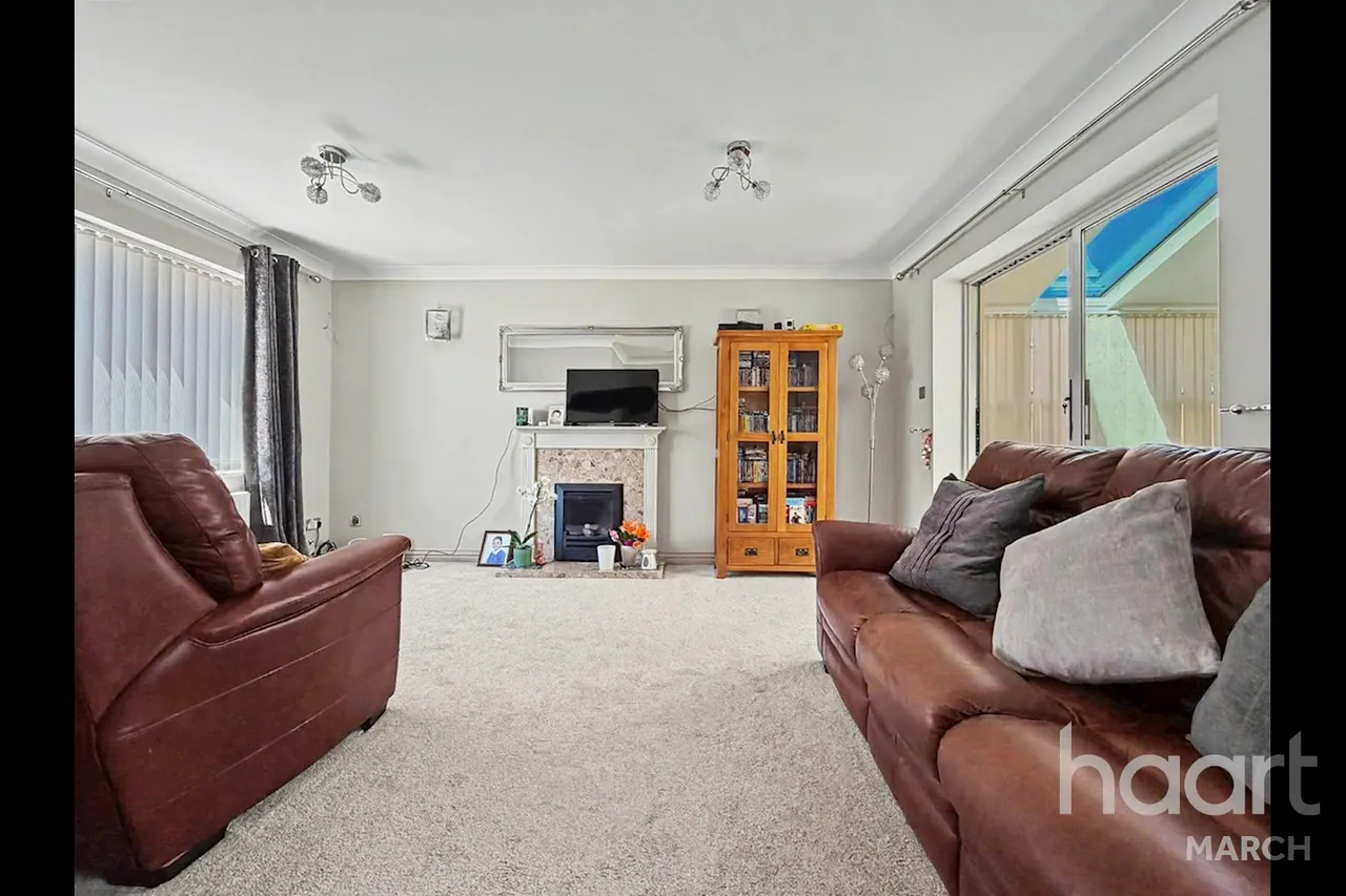 Marritt Close, Chatteris, PE16, photo 8