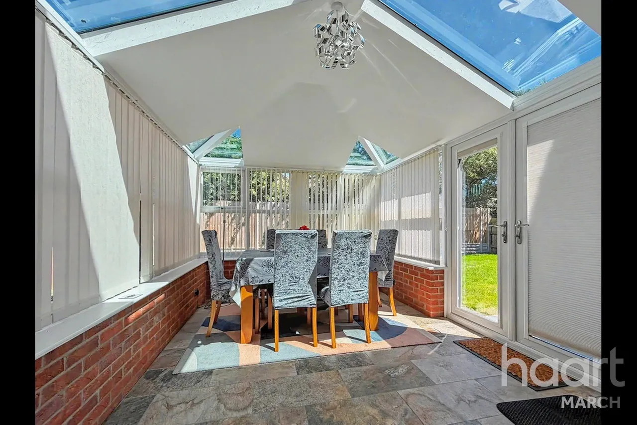 Marritt Close, Chatteris, PE16, photo 2