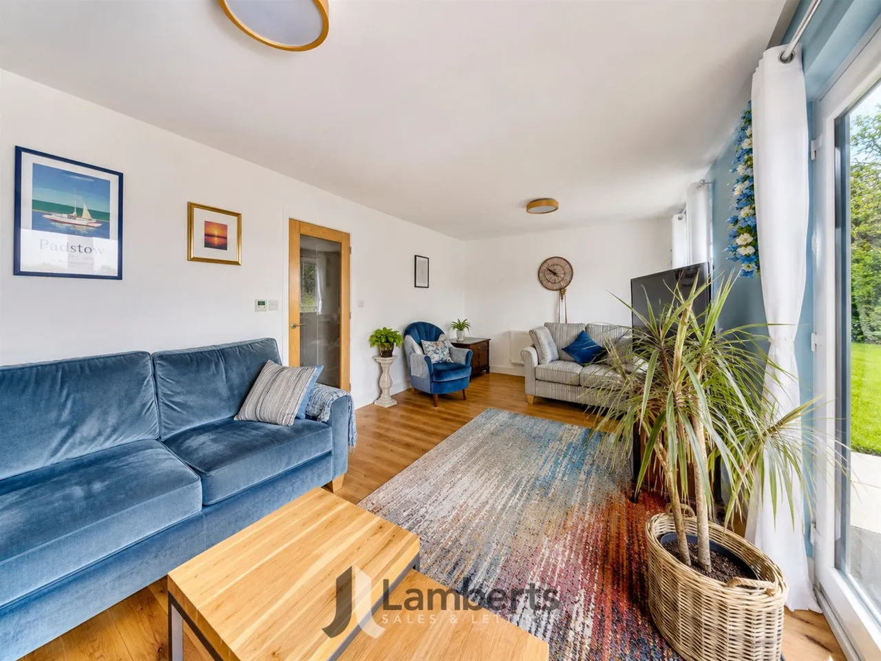 5 Arrow View, Studley, photo 10