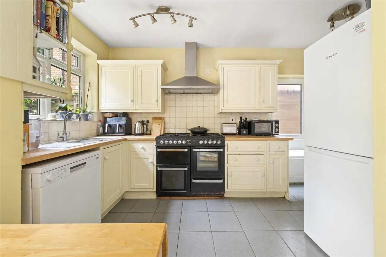 Brooklands Road, Weybridge, Surrey, KT13, photo 6