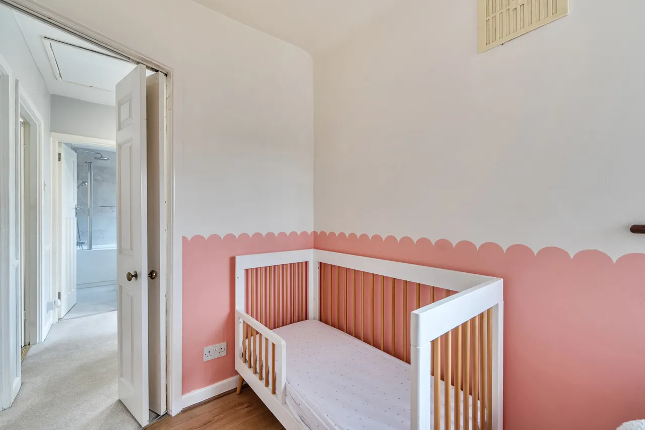 Chatsworth Gardens, Harrow, HA2, photo 15