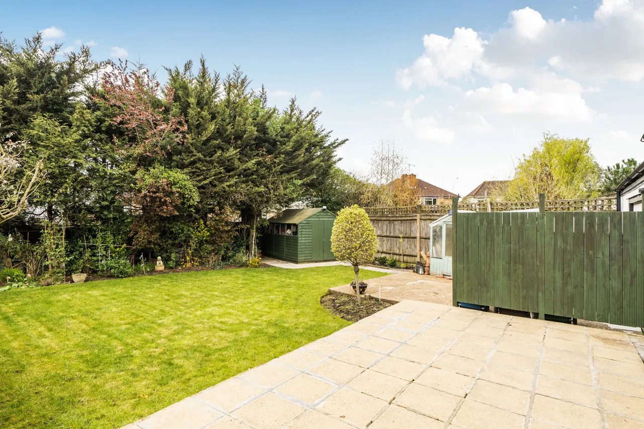 Chatsworth Gardens, Harrow, HA2, photo 5