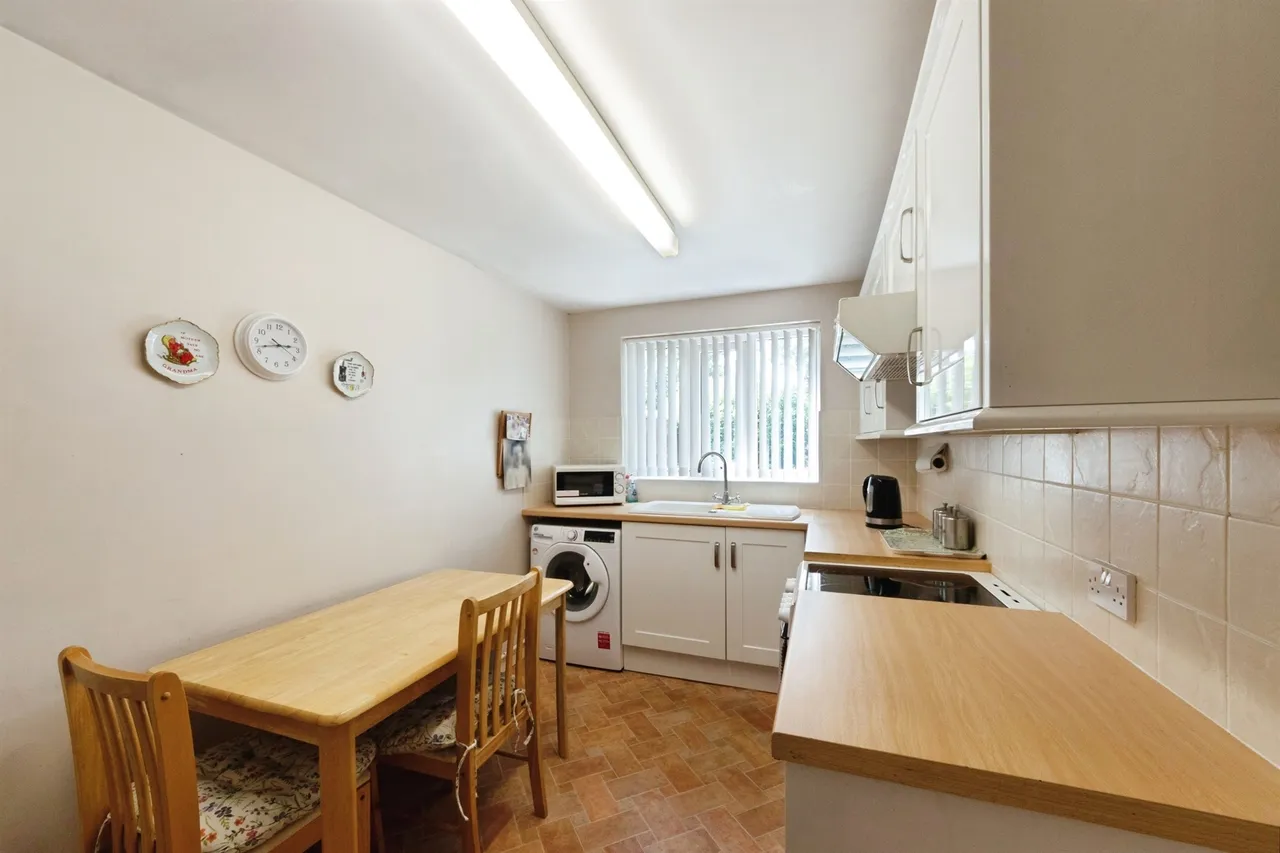 Portershill Drive, Shirley, B90, photo 7