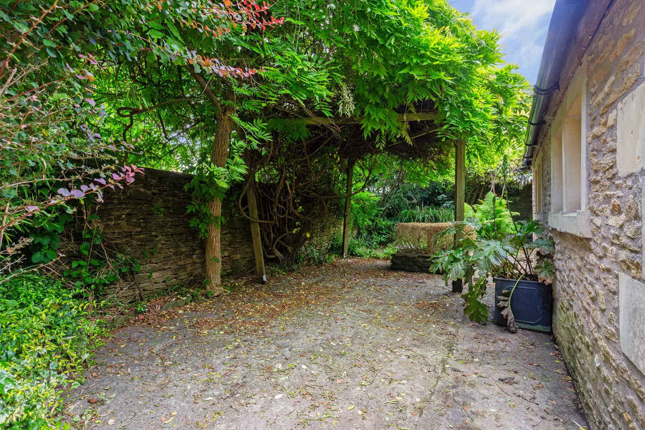 Pickwick, Corsham, SN13, photo 12