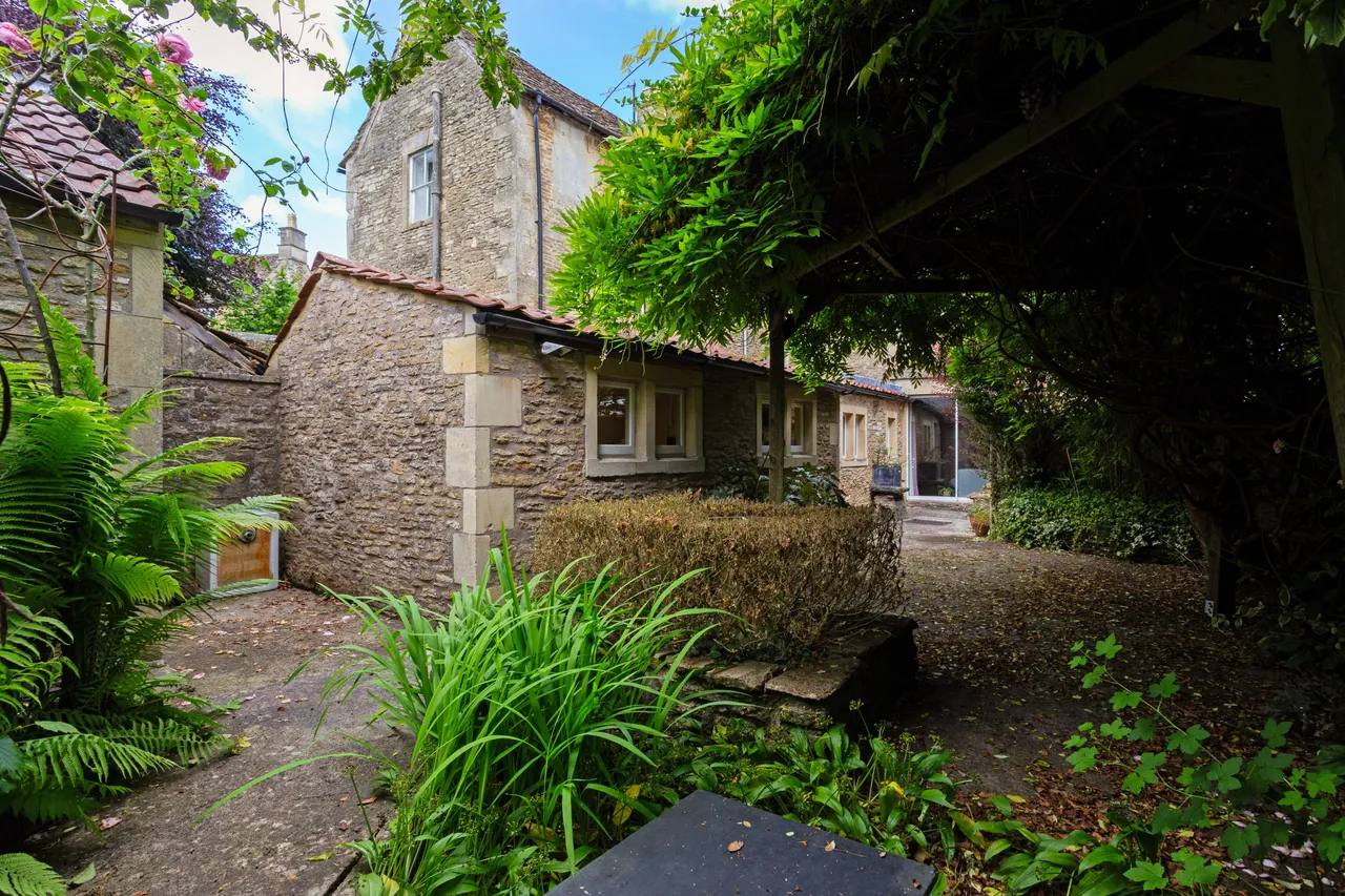 Pickwick, Corsham, SN13, photo 2