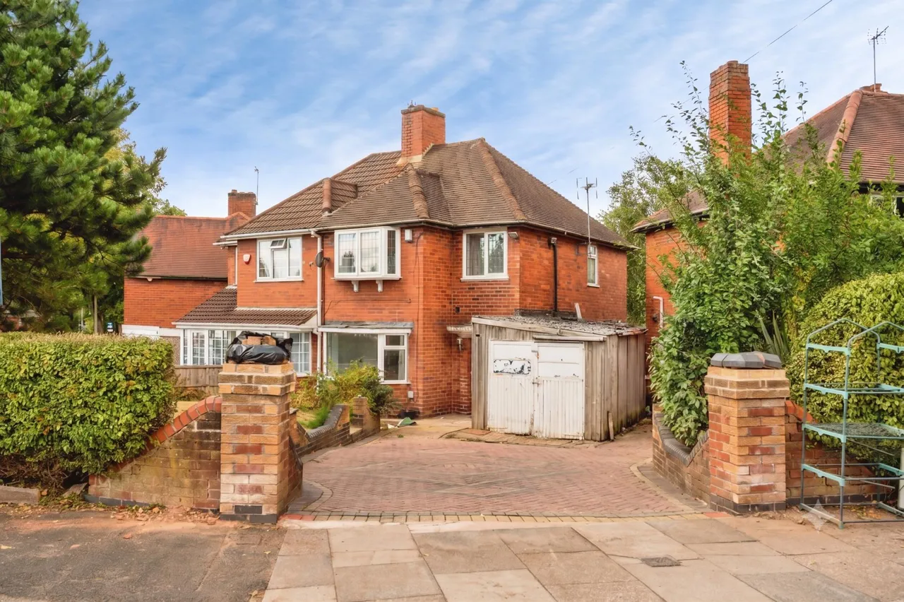 3 bed house for sale, Chelmorton Road, Birmingham, B42