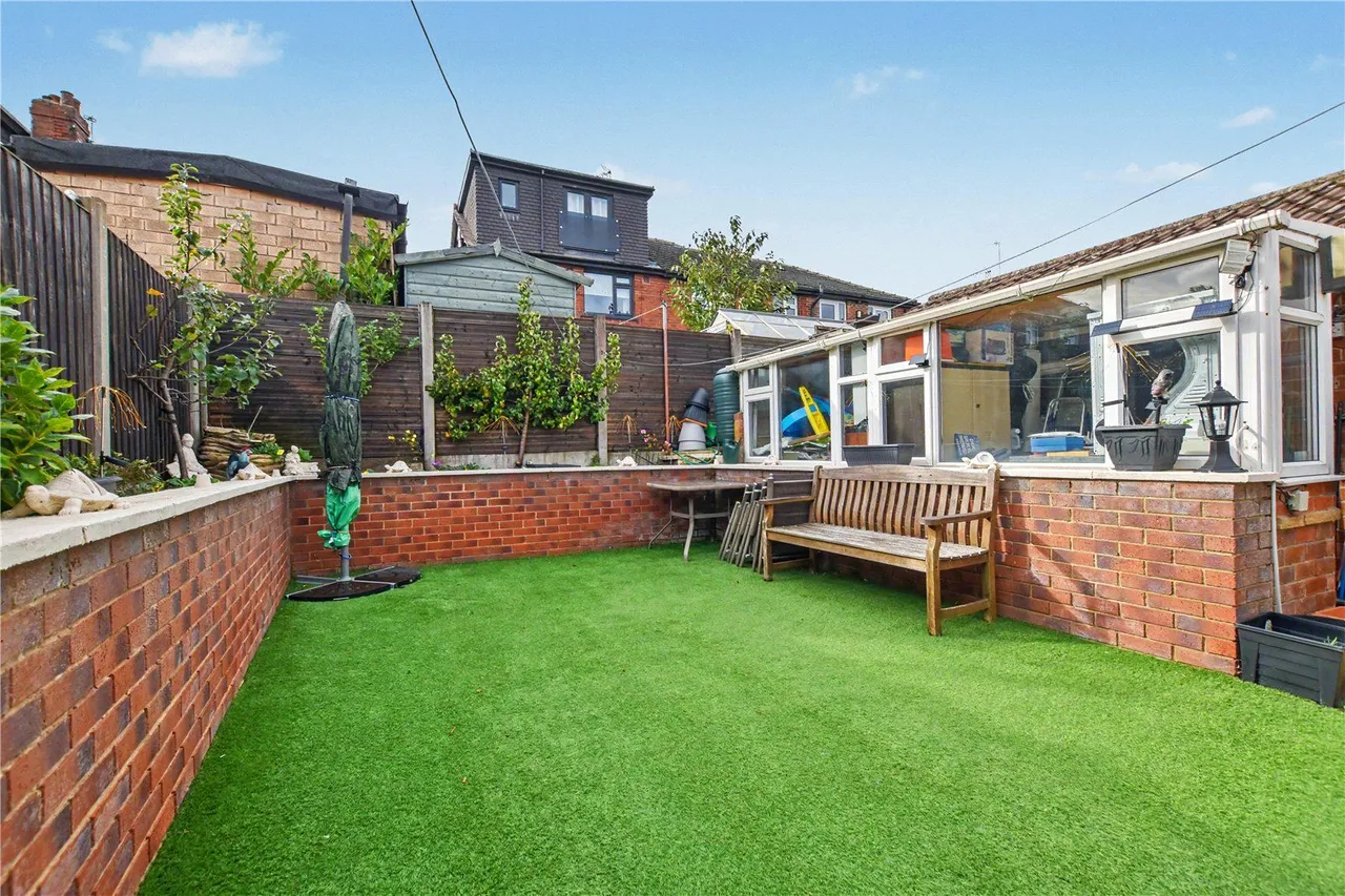 Brighton Avenue, Morley, LS27, photo 20