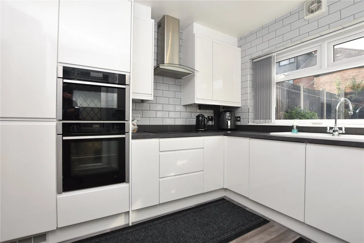 Brighton Avenue, Morley, LS27, photo 15