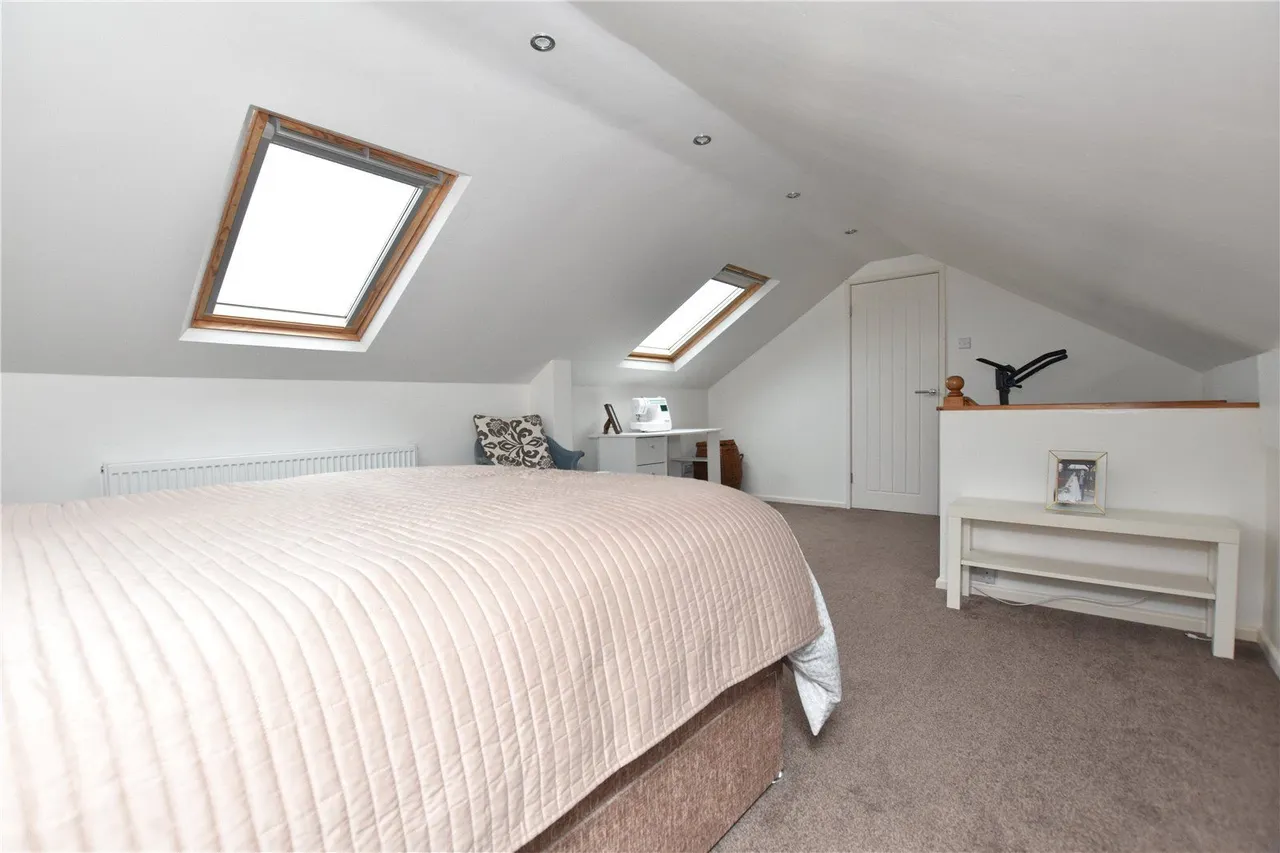 Brighton Avenue, Morley, LS27, photo 18